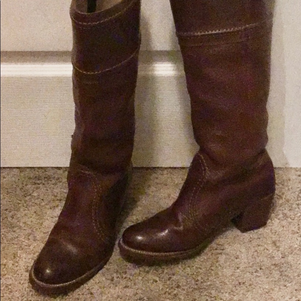 Frye Jane 14L boots model#77230